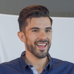 Sebastian Cruze