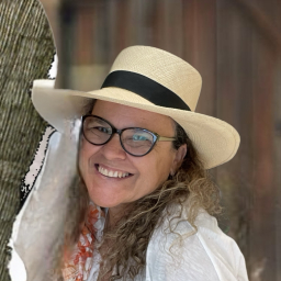 Jackie Dickens Walker